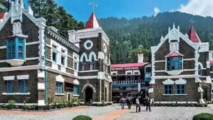 हल्द्वानी की सड़कों पर घूम रहे आवारा जानवरों की दो सप्ताह में वैकल्पिक व्यवस्था कर जवाब पेश करेंः हाईकोर्ट।