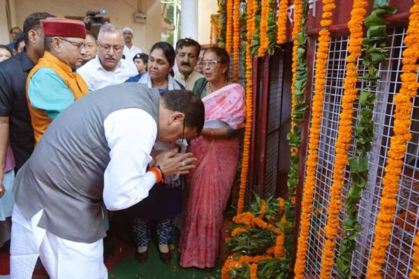 "मुख्यमंत्री पुष्कर सिंह धामी ने शहीदों को दी श्रद्धांजलि,उत्तराखण्ड राज्य आंदोलनकारियों को किया याद"