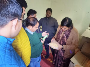 बाजार में खपाई जा रही थी एक्सपायरी डेट की चिप्स।