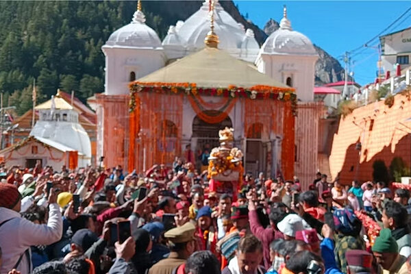 इस दिन खुलेंगे विश्व प्रसिद्ध गंगोत्री धाम के कपाट, नवरात्रि के शुभ अवसर पर हुई तिथि की घोषणा