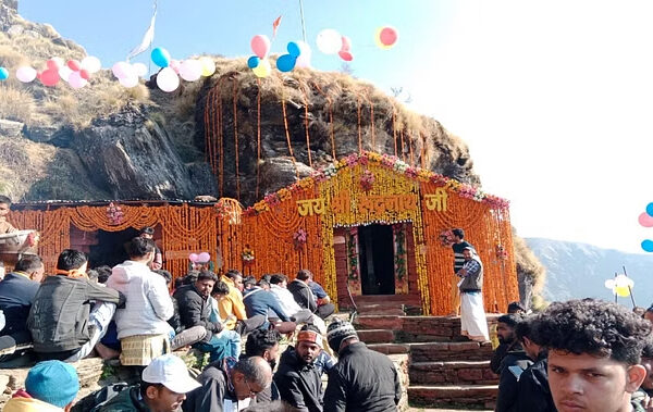 श्रद्धालुओं के लिए खुले चतुर्थ केदार रुद्रनाथ मंदिर के कपाट