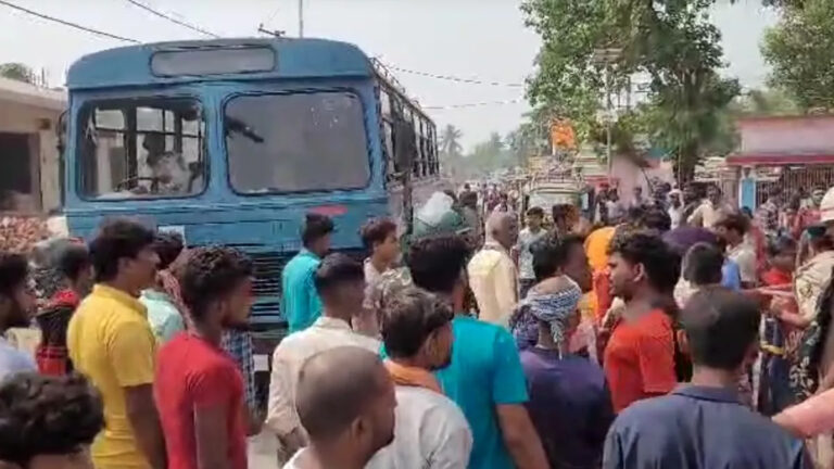 यहां जीजा साली की मौत पर हंगामा, हजारों लोगों ने थाना घेरा