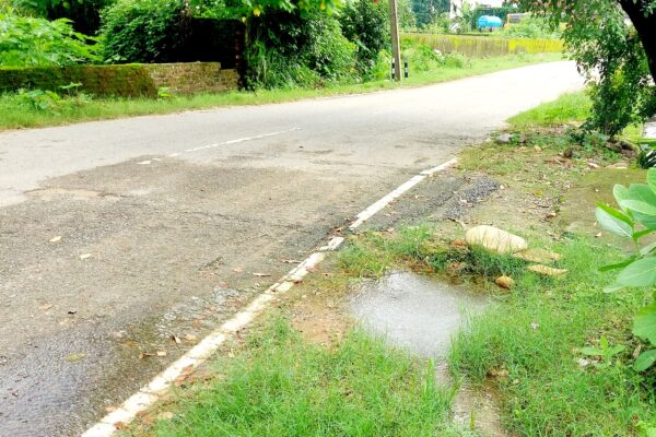 जल निगम की करोड़ों की योजना फुस, नई लाइने बिछते ही हुई जगह-जगह लीकेज