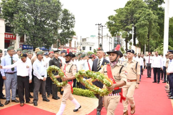 शौर्य दिवसः कारगिल शहीदों को पुष्पचक्र अर्पित, वीर नारियां हुई सम्मानित