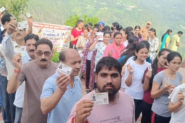 उत्तराखंड में उपचुनावः दो विधानसभा सीटों पर शुरू हुआ मतदान