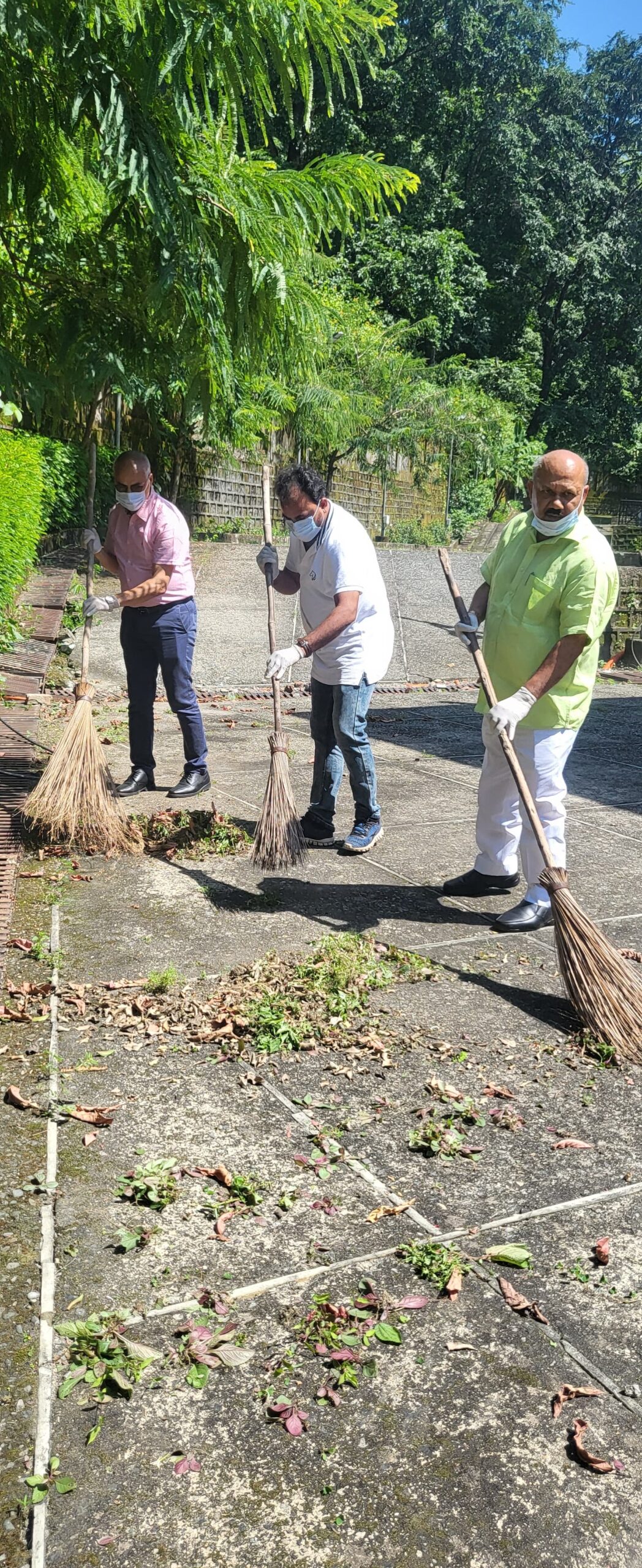 Haldwani: आयकर विभाग ने चलाया स्वच्छता ही सेवा अभियान