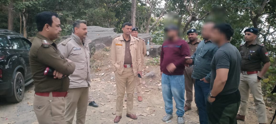 Haldwani: नैनीताल पुलिस का ऑपरेशन रोमियो हुड़दंगियों और मनचलों पर पुलिस की सख्त कार्रवाई