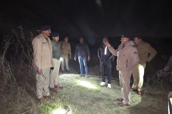 Haridwar: स्कूटी ने दिया धोखा, पुलिस ने किया ढेर! 50 हजार का इनामी बदमाश मुठभेड़ में घायल