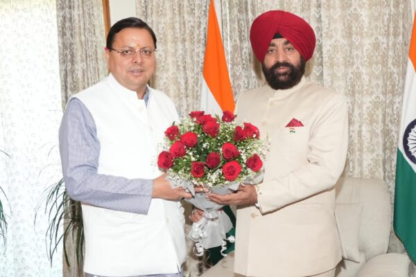 Dehradun: मुख्यमंत्री पुष्कर सिंह धामी ने राज्यपाल से मुलाकात, राज्य से जुड़े विभिन्न मुद्दों पर चर्चा