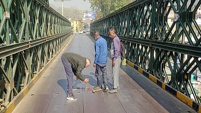 Haldwani: चोरों ने खोल लिए काठगोदाम बैली ब्रिज के नट-बोल्ट, मरम्मत के लिए 25 मार्च तक बंद रहेगा पुल