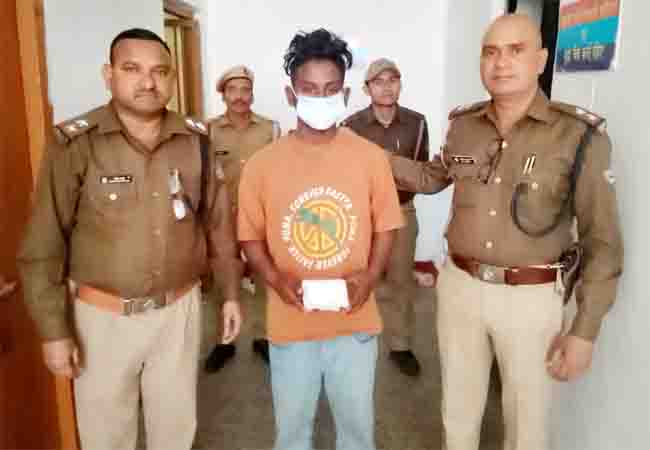 Haldwani: हल्द्वानी में चोर गिरफ्तार, सोने-चांदी के जेवरात और चोरी की स्कूटी बरामद