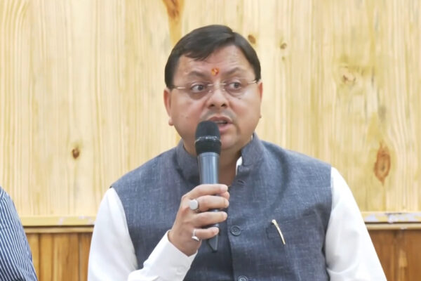 Dehradun: उत्तराखंड सरकार के 3 वर्ष पूर्ण: मुख्यमंत्री धामी ने गिनाई उपलब्धियां, समग्र विकास का दोहराया संकल्प
