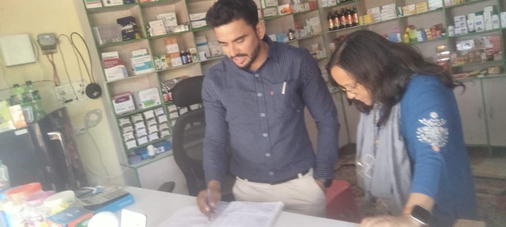 Haldwani: हल्द्वानी में अवैध मेडिकल दुकानों और क्लीनिकों पर स्वास्थ्य विभाग की सख्त कार्रवाई
