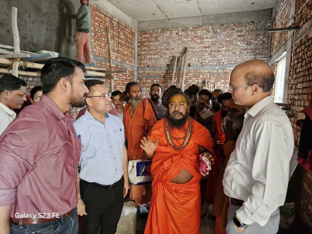 Haldwani: कालू सिद्ध बाबा मंदिर का नया स्वरूप जल्द होगा तैयार,एसडीएम ने किया निर्माण कार्य का निरीक्षण