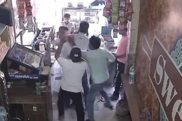 Rudrapur: कांग्रेस पार्षद परवेज कुरैशी पर दुकान में घुसकर मारपीट और गालीगलौज का आरोप, मामला दर्ज