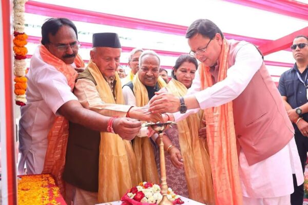 Haridwar: मुख्यमंत्री धामी ने हरिद्वार में महाराजा अग्रसेन अग्रवाल आश्रम ट्रस्ट के नव भवन का किया लोकार्पण, ट्रस्ट की 50वीं वर्षगांठ पर दी शुभकामनाएं