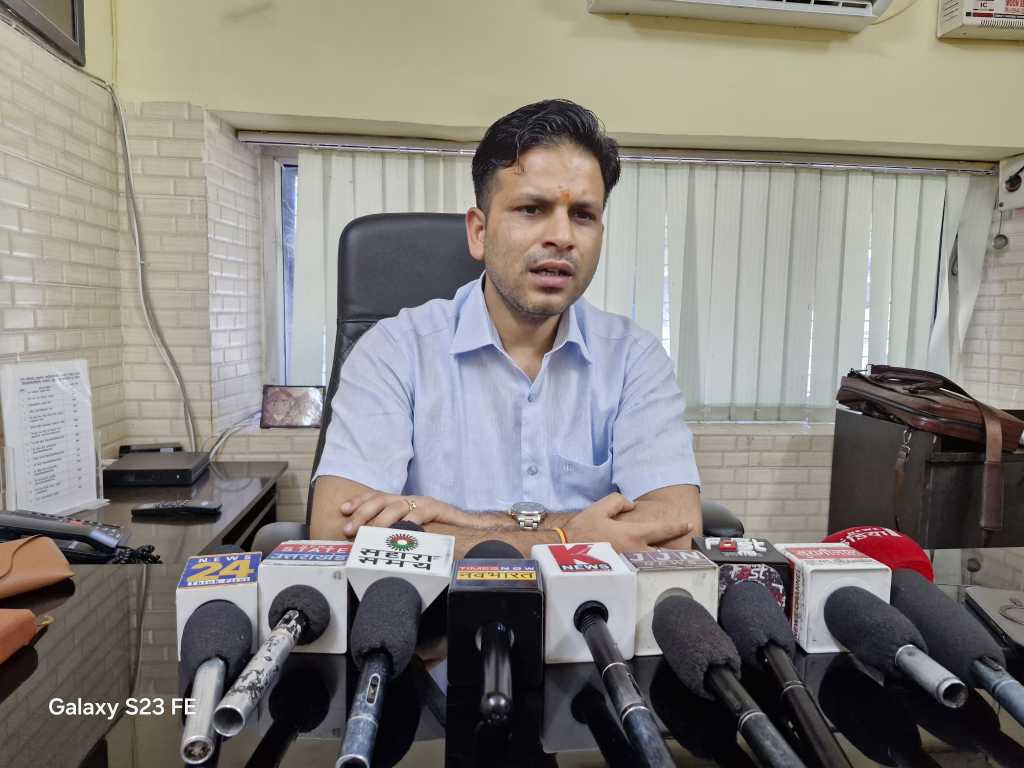 Haldwani: पीसीएस राहुल शाह ने संभाला एसडीएम का पद, अतिक्रमण और जल भराव हटाना पहली प्राथमिकता