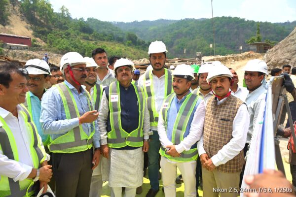 Nainital: अजय भट्ट ने किया जमरानी बांध परियोजना का निरीक्षण, 15 जून तक सड़क व पुल निर्माण के दिए निर्देश