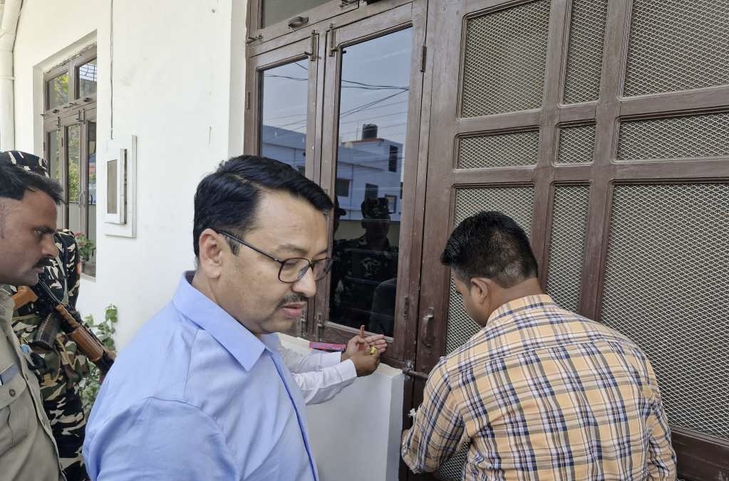 Haldwani: बाबा रामपाल का आश्रम सील, प्राधिकरण की कार्रवाई में भारी पुलिस बल तैनात
