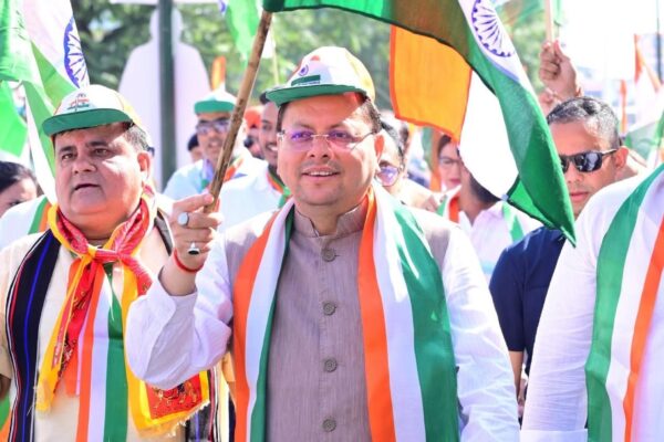 Dehradun: ऑपरेशन सिंदूर की गौरवगाथा को समर्पित “तिरंगा यात्रा”, मुख्यमंत्री धामी ने दी शहीदों को श्रद्धांजलि