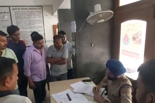 Ramnagar: रेस्ट हाउस में संदिग्ध हालात में वन विभाग के कंप्यूटर ऑपरेटर की मौत, हत्या की आशंका