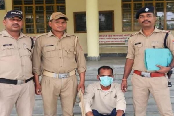 Rudrapur: ओमान से लौटे युवक की आत्महत्या मामले में खुलासा, ब्लैकमेलिंग के आरोप में एक गिरफ्तार