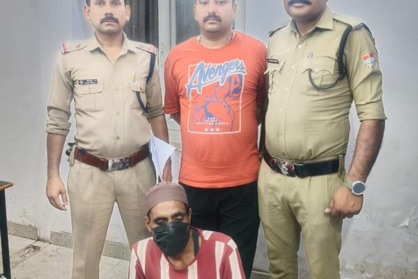 Nainital: नशे के खिलाफ सख्त कार्रवाई, दो तस्कर भारी मात्रा में नशीले इंजेक्शनों सहित गिरफ्तार