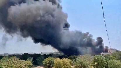 Ahmedabad: एयर इंडिया का विमान AI-171 अहमदाबाद में क्रैश, 242 यात्री सवार,राहत कार्य जारी