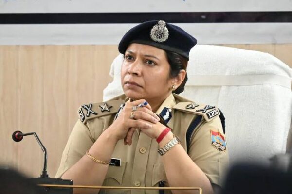 Nainital: कुमाऊं में उप निरीक्षकों के बंपर तबादले, IG रिद्धिम अग्रवाल की बड़ी कार्रवाई
