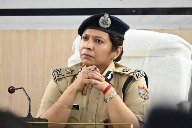 Nainital: कुमाऊं में उप निरीक्षकों के बंपर तबादले, IG रिद्धिम अग्रवाल की बड़ी कार्रवाई