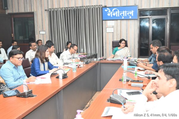 Nainital: नैनीताल में त्रिस्तरीय पंचायत चुनाव 2025 की तैयारियों को लेकर कलक्ट्रेट में अहम बैठक