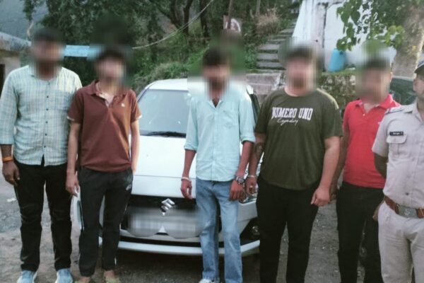 Nainital: स्टंटबाजों पर कार्रवाई, 5 हिरासत में, वाहन सीज