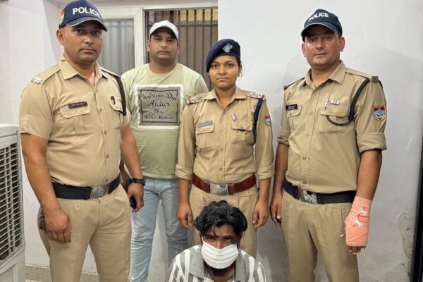 Nainital: ड्रग्स फ्री देवभूमि मिशन के तहत नैनीताल पुलिस की बड़ी कार्रवाई , स्मैक व शराब तस्करों को दबोचा