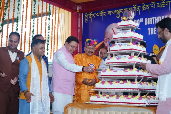 Dehradun: धामी सरकार का तिब्बती समाज को विकास का उपहार, बौद्ध मार्ग चौड़ीकरण और श्मशान निर्माण की घोषणा