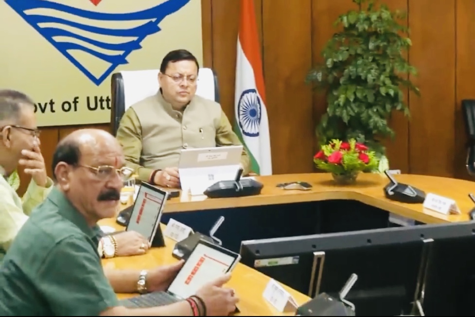 Dehradun: धामी सरकार की कैबिनेट बैठक संपन्न, कुंभ मेला और ई-स्टांपिंग को लेकर बड़े फैसले
