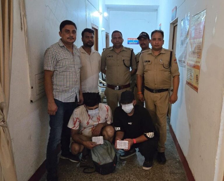 Nainital: नैनीताल में पंचायत चुनाव से पहले पुलिस का नशा तस्करों पर बड़ा एक्शन, 27.20 ग्राम स्मैक के साथ तीन गिरफ्तार Nainital: नैनीताल में पंचायत चुनाव से पहले पुलिस का नशा तस्करों पर बड़ा एक्शन, 27.20 ग्राम स्मैक के साथ तीन गिरफ्तार