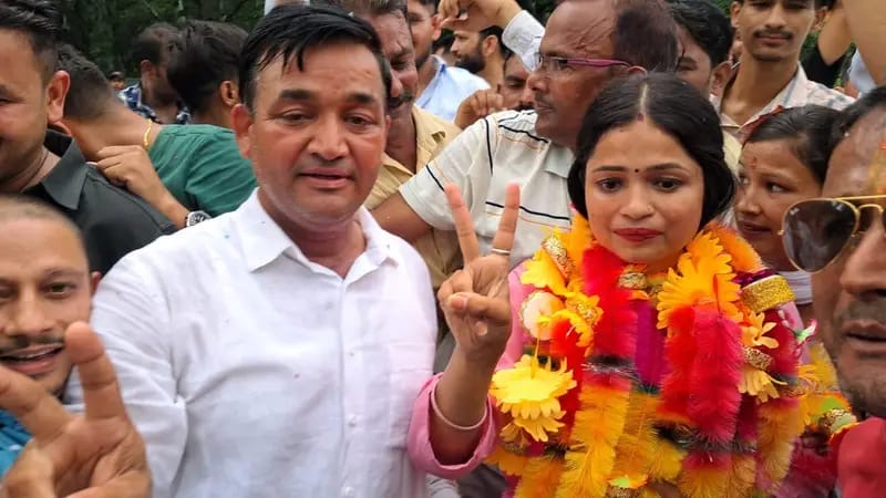 Haldwani: रामड़ी आनसिंह जिला पंचायत सीट पर डॉ. छवि कांडपाल बोरा की बड़ी जीत, पूर्व अध्यक्ष बेला तोलिया को 2411 वोटों से हराया