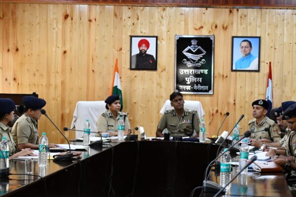 Nainital: कुमाऊं रेंज अपराध समीक्षा में एडीजी मुरुगेशन के सख्त निर्देश, महिला सुरक्षा व नशा तस्करी पर जीरो टॉलरेंस