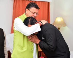 Uttarkashi: धराली आपदा में प्रभावित परिवारों से मिले मुख्यमंत्री धामी, हर संभव मदद का दिया भरोसा