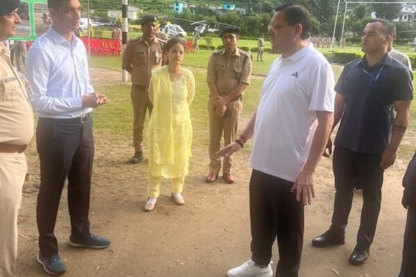 Uttarkashi: उत्तरकाशी में राहत-बचाव कार्यों की समीक्षा, मुख्यमंत्री धामी ने दिए त्वरित बहाली के निर्देश