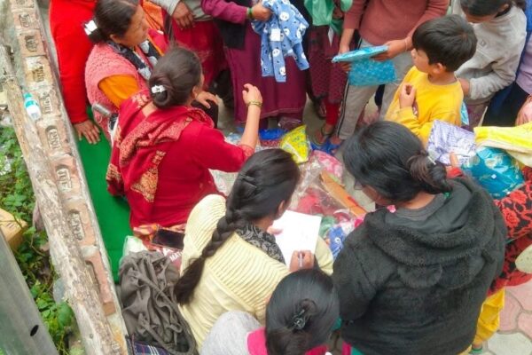 Uttarkashi: धराली-हर्षिल में आपदा राहत कार्य तेज, हेलीकॉप्टर से पहुंचाई जा रही खाद्यान्न सामग्री
