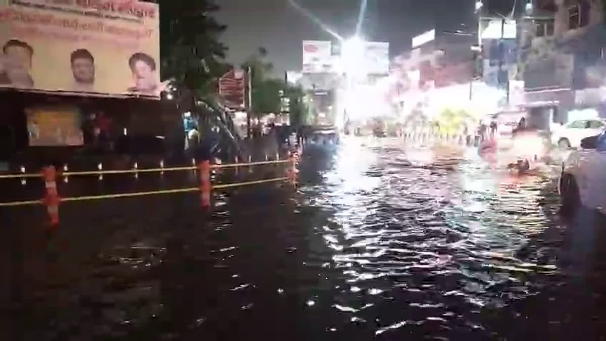 Haridwar: हरिद्वार में मूसलाधार बारिश से शहर जलमग्न, रानीपुर मोड़ और भगत सिंह चौक पर गंभीर जलभराव
