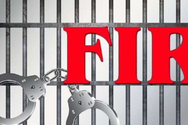 Dehradun: मुख्यमंत्री परिवर्तन की अफवाह पर पुलिस का शिकंजा, तीन फेसबुक पेज संचालकों पर मुकदमा दर्ज