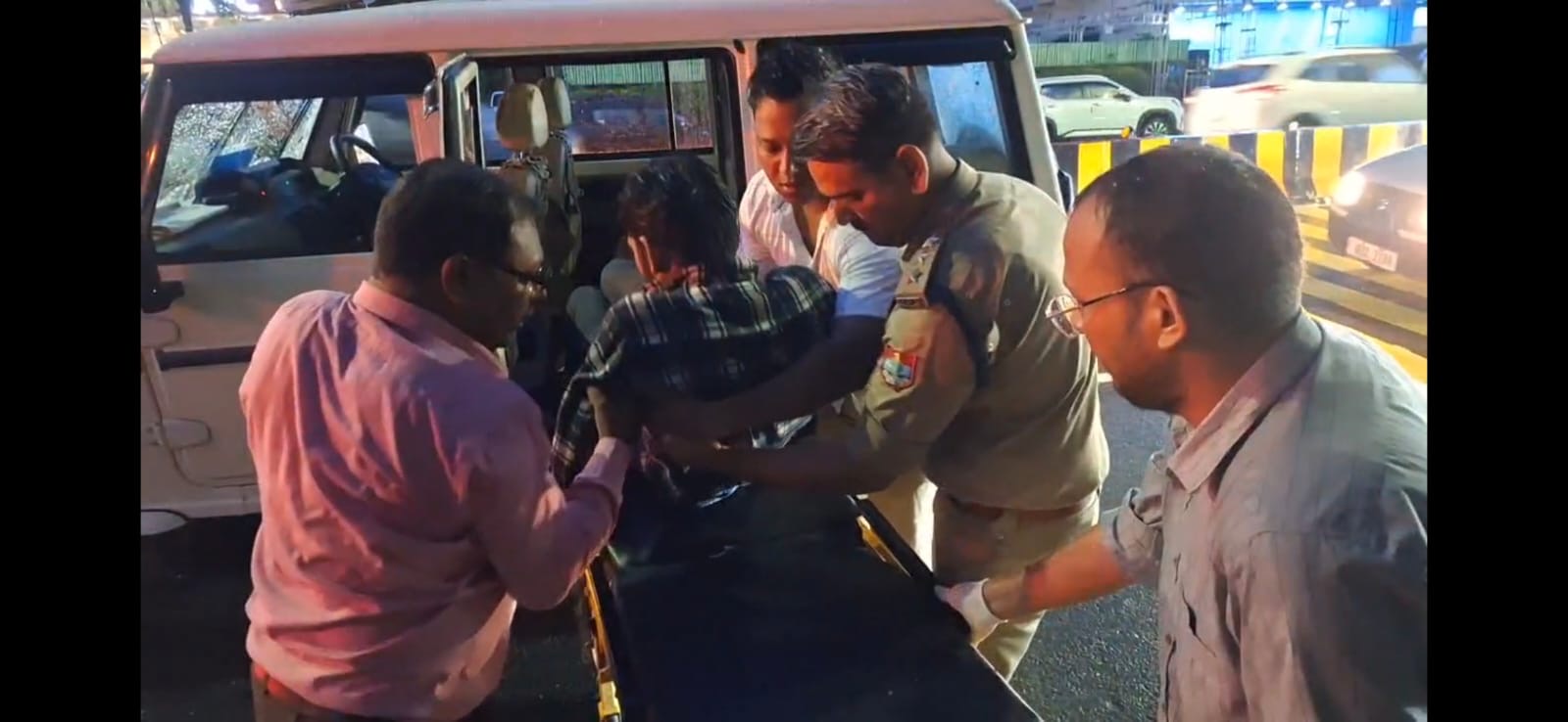 Haldwani: भुजियाघाट में पानी के तेज बहाव में फंसे युवक, पुलिस और SDRF ने किया रेस्क्यू