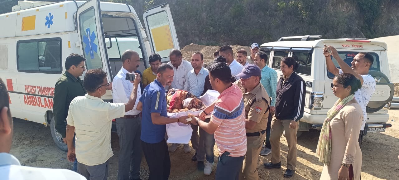 Champawat: चंपावत में अनियंत्रित सूमो हादसे का शिकार, 11 घायल तीन की हालत नाजुक
