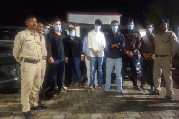 Nainital: कालाढूंगी में लग्जरी गाड़ियों का रौब पड़ा भारी, पुलिस ने की बड़ी कार्रवाई
