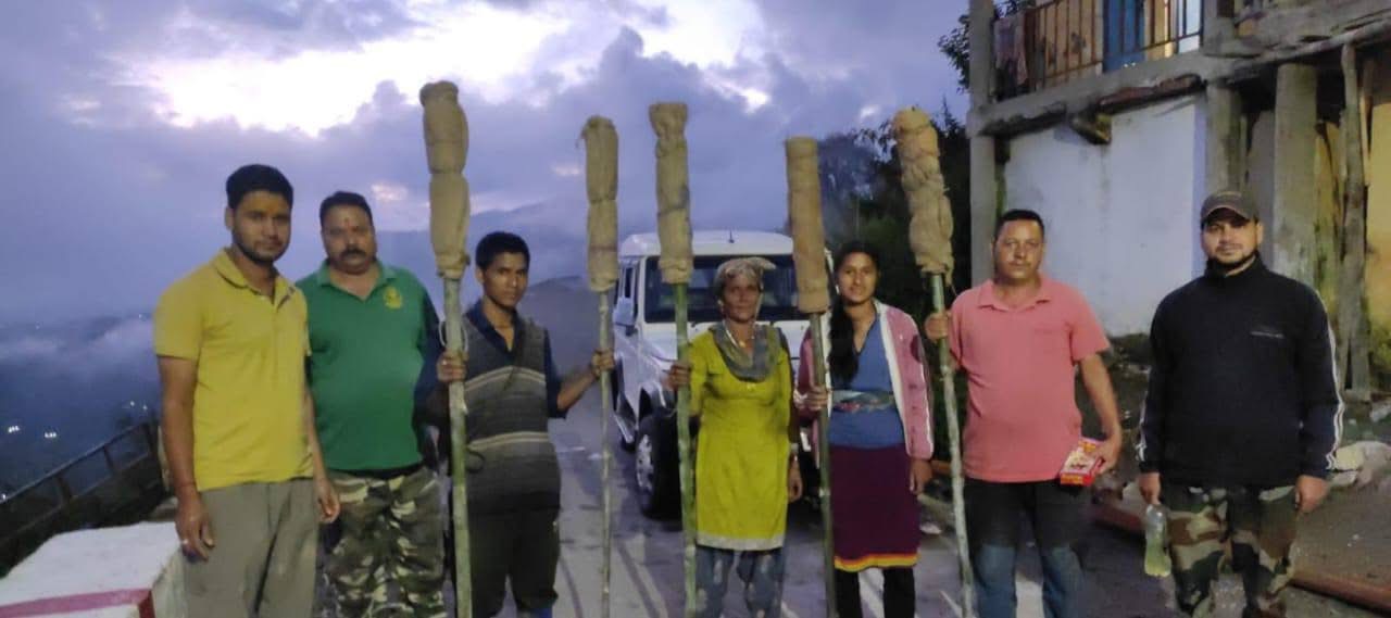 Uttarakhand: पौड़ी गढ़वाल के पैठाणी रेंज में भालू के आतंक पर शिकंजा कसने के लिए प्रशासन-वन विभाग का संयुक्त अभियान तेज़, ट्रेंकुलाइज स्नाइपर और ड्रोन कैमरे तैनात