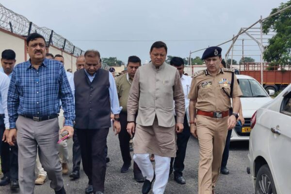 Dehradun: प्रधानमंत्री मोदी गुरुवार को करेंगे उत्तराखण्ड आपदा प्रभावित क्षेत्रों का हवाई सर्वेक्षण, तैयारियों का सीएम धामी ने किया निरीक्षण