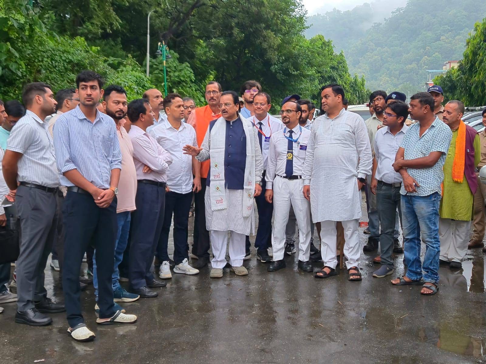 Haldwani: काठगोदाम रेलवे स्टेशन होगा कुमाऊंनी शैली में नवीनीकरण, सांसद अजय भट्ट ने दिए सख्त निर्देश