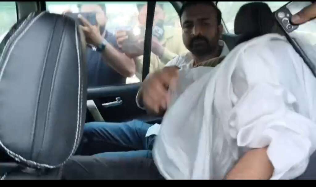 Dehradun: यूकेएसएसएससी पेपर लीक केस में मास्टरमाइंड खालिद गिरफ्तार, व्हाट्सएप से तीन प्रश्नपत्र भेजने का आरोप